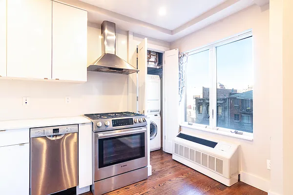 Rented by Modern Spaces | media 19