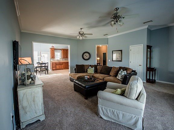 5th image of 4321 Wisteria Ln