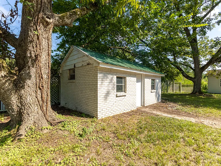 1459 State Highway 69 — Photo 8