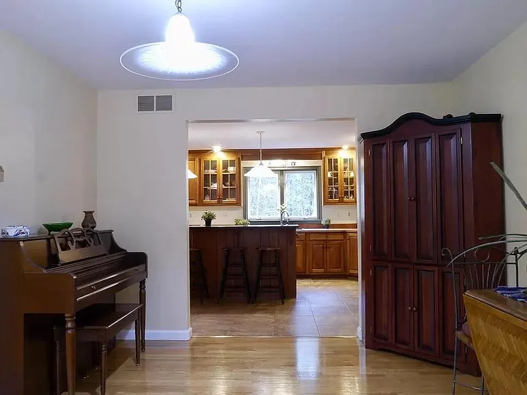 78 Schoolhouse Rd — Photo 10