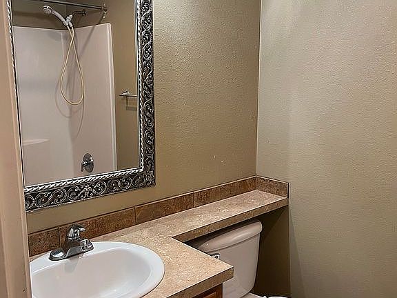 5th image of 3302 NE 157th Ave