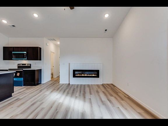3rd image of 2403 S Wheatland St