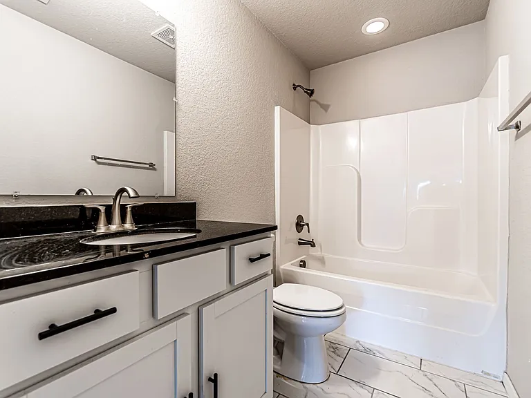 6609 Warrington Rd — Photo 12
