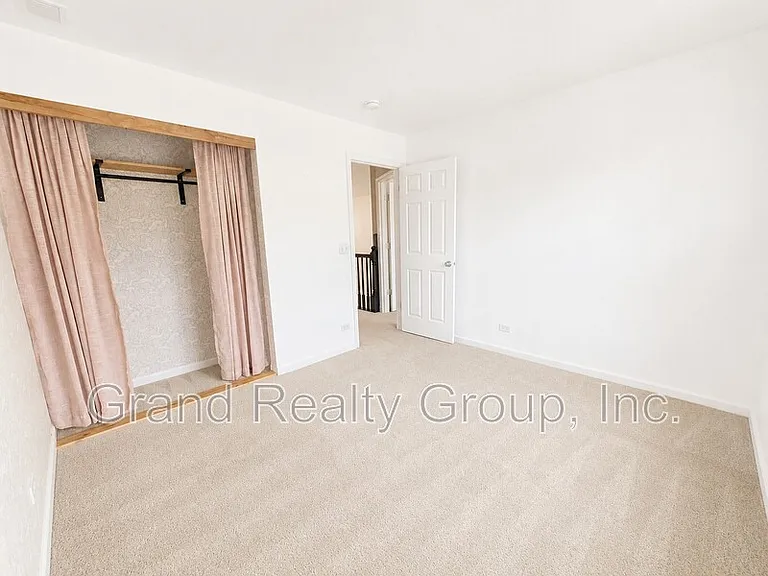 376 S Jade Ln — Photo 15