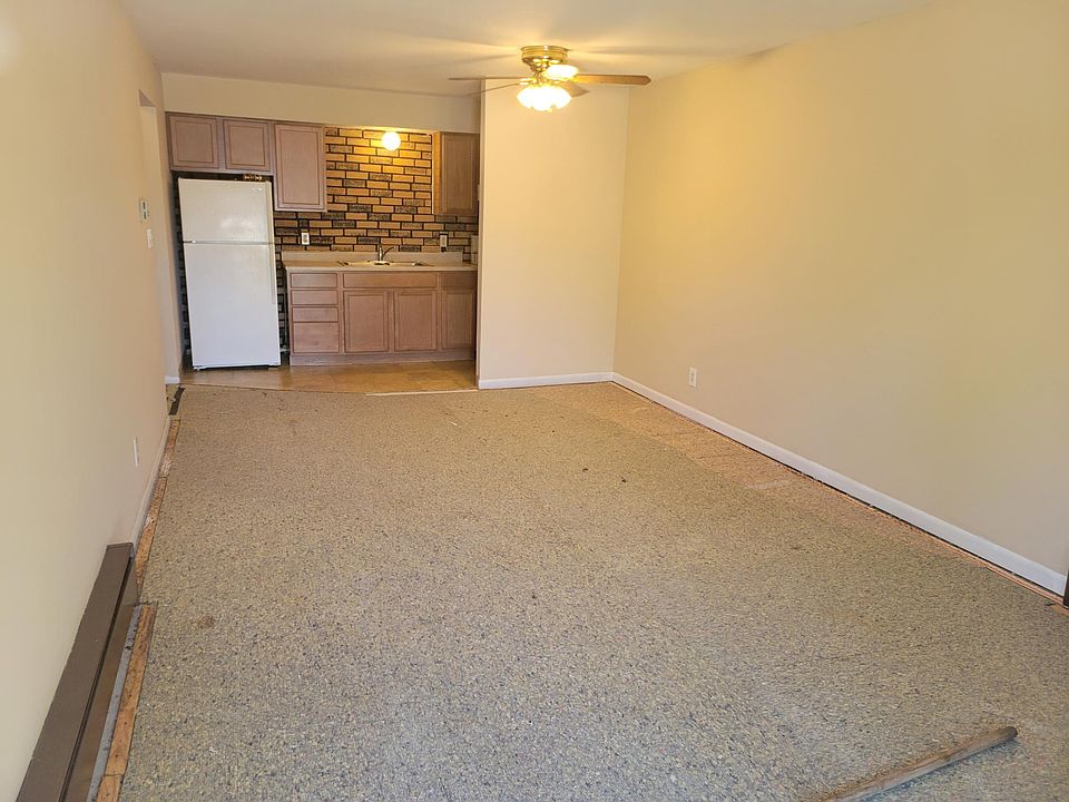 1st image of 1700 Walnut St #4