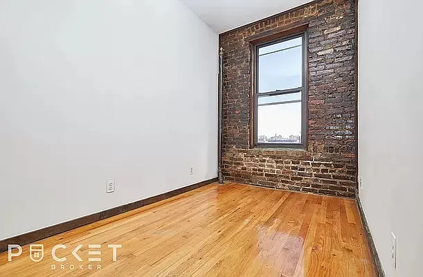 Rented by PocketBroker Inc | media 11