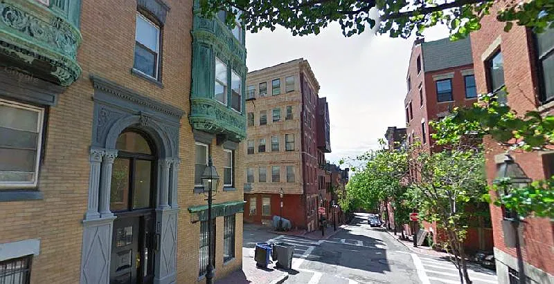 Studio, 350 sqft, $2,350 — Photo 3