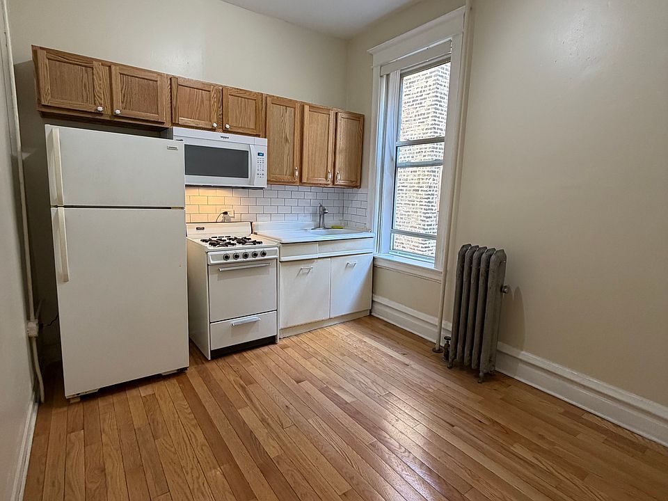 1st image of 2530 N Kedzie Blvd #205
