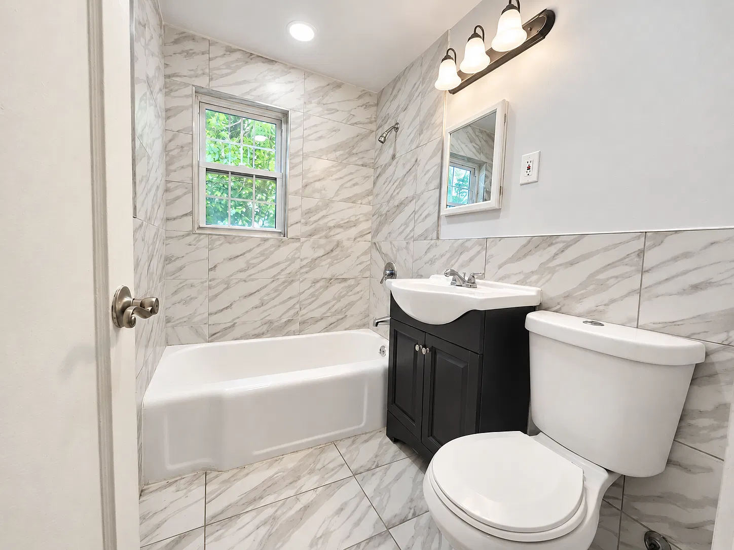 16 Beaumont Pl — Photo 4