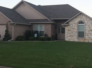 102 Westwood Ct, Bonham, TX 75418
