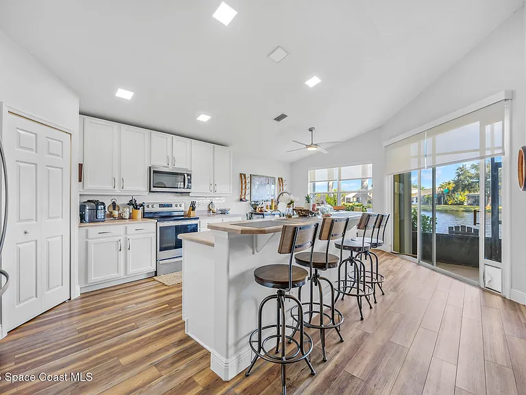 1785 Ficus Point Dr — Photo 11
