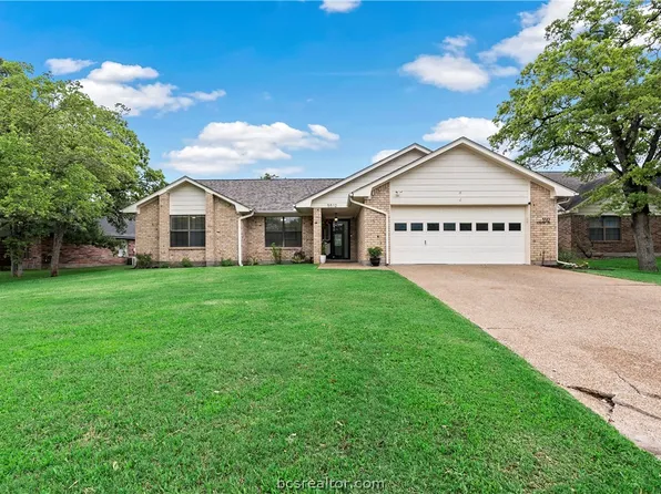 5512 Somerford Ln, Bryan, TX 77802