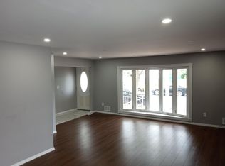 33 Birch Rd, Staten Island, NY 10303