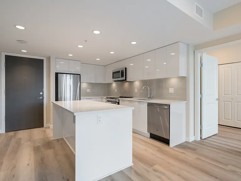 1182 Westwood St — Photo 27