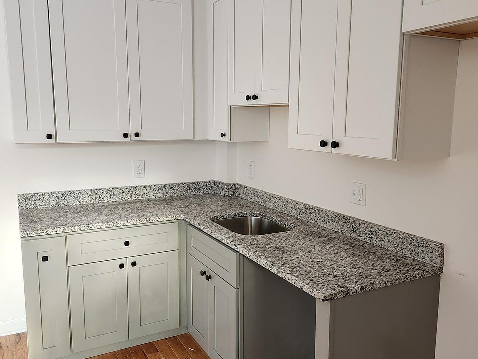 1st image of 1227 S 21st St #1F