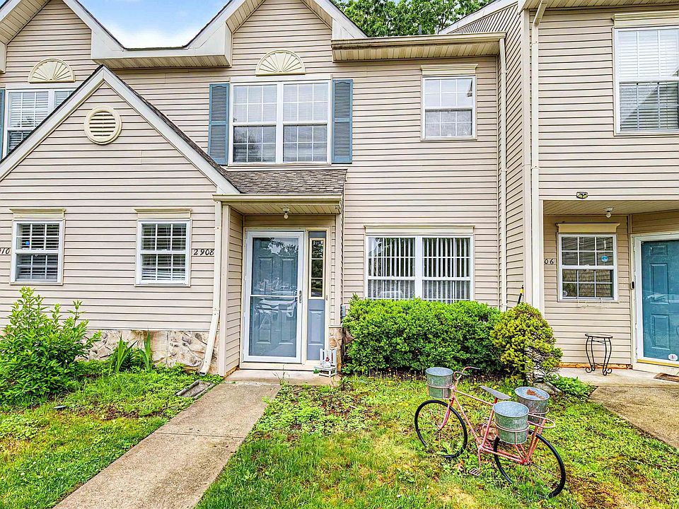 1st image of 2908 Falcon Ct #2908