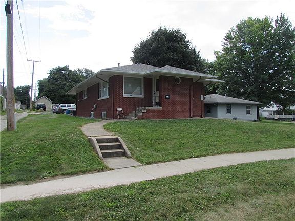 2nd image of 309 S 5th St