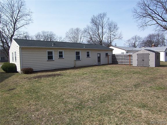 5th image of 24 Tarrytown Dr