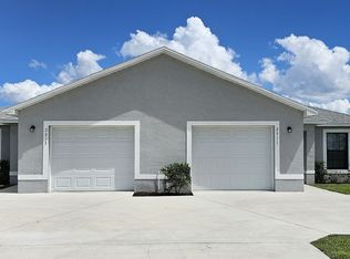 2833 Skyline Blvd, Cape Coral, FL 33914