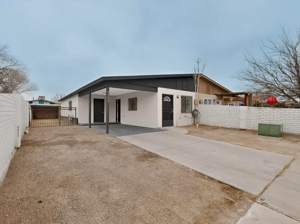 1153 Maple St, Bernalillo, NM 87004