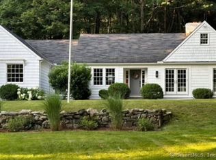 201 Colonial Rd, New Canaan, CT 06840