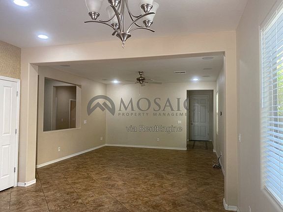 5th image of 952 E Jacob St