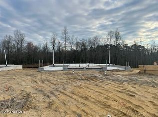 415 Blockade Shoal Ln, Jacksonville, NC 28546