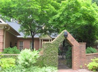 3228 Sharon Rd, Charlotte, NC 28211