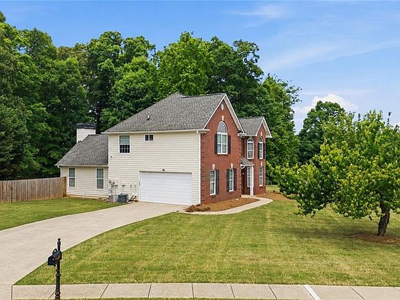 3rd image of 1700 Rising View Cir