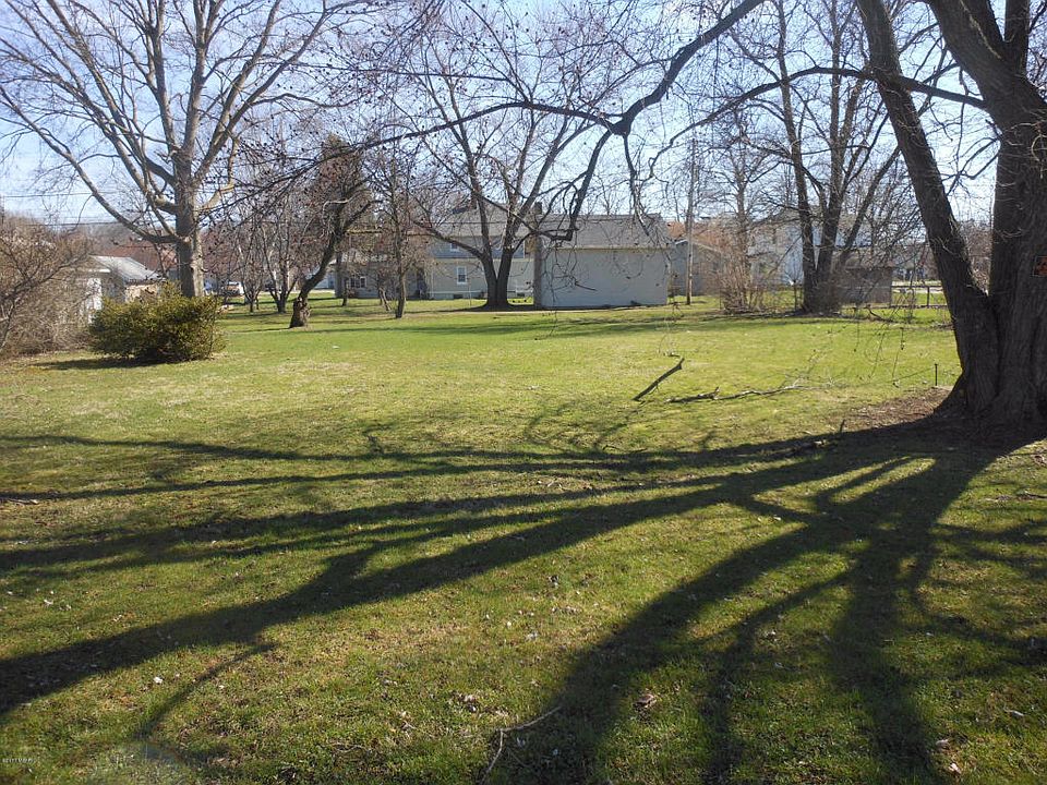 1st image of 612 N Cass St