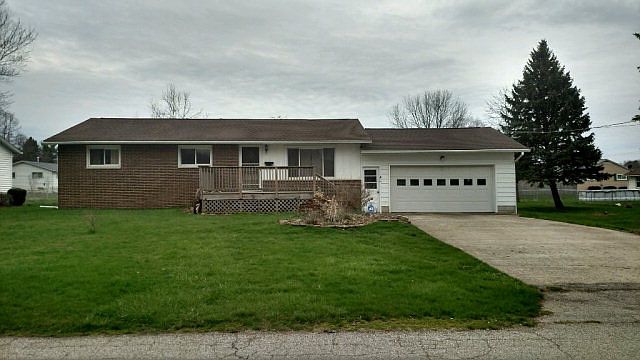 1st image of 1524 Plum Pl