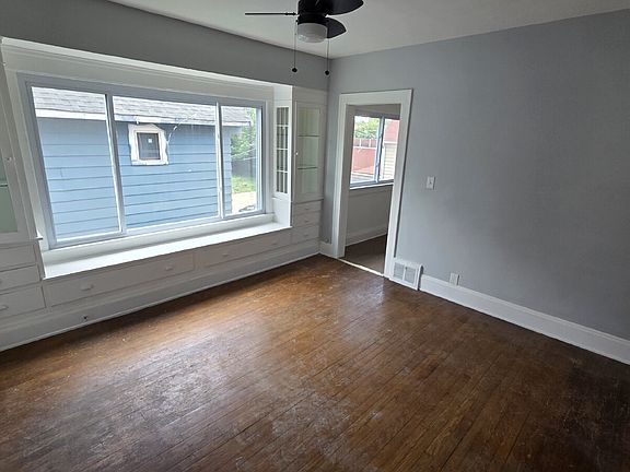 4th image of 3505 Poe Ave #Up