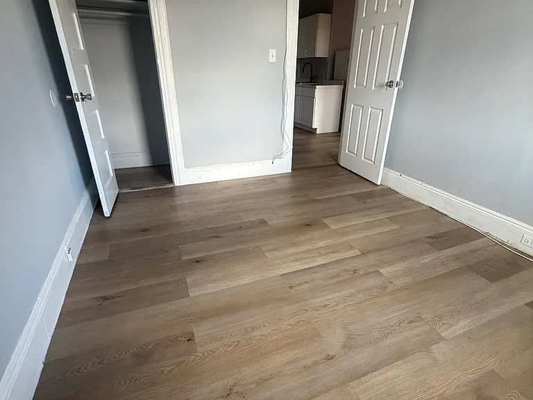 187 Avenue E #4 — Photo 7