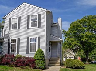 25 Pero Ct, Sayreville, NJ 08872