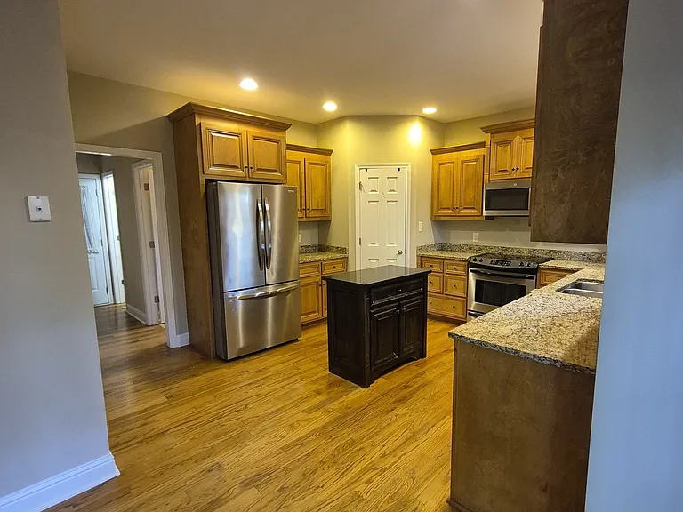 325 Veranda Park Ln — Photo 2