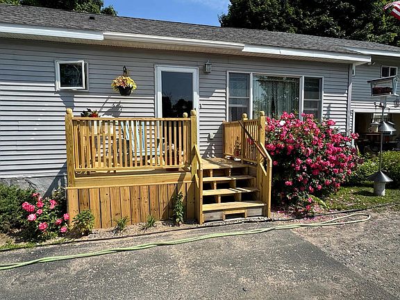 2nd image of 66 Oak St
