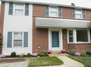 537 Harrington Rd, Havertown, PA 19083
