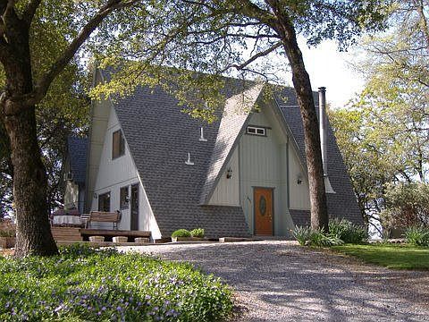 1st image of 2471 English Ln