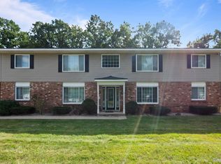 96 Village Ct, Ortonville, MI