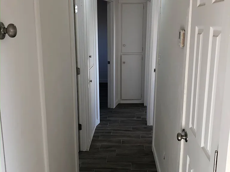 2512 Yorkshire Ave — Photo 5