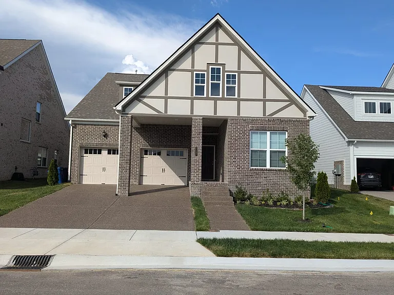1137 Crisp Spring Dr — Photo 32