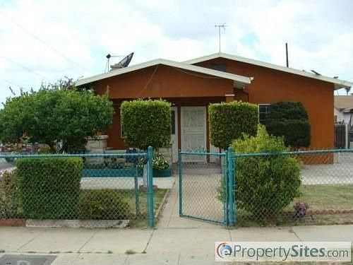 1st image of 949 S Rowan Ave