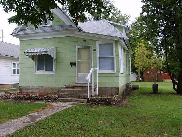 2nd image of 610 Swayze St