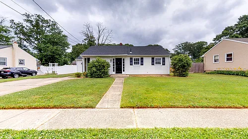 515 Williams Ave Photo 1