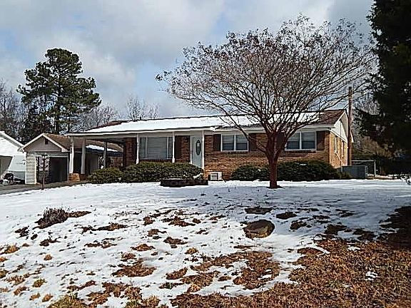3rd image of 2530 Barwick Dr