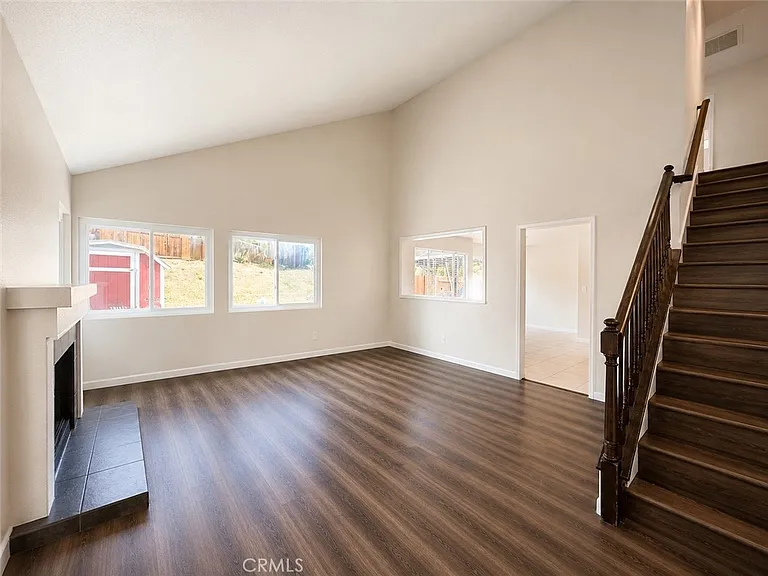 24582 New Haven Dr — Photo 4