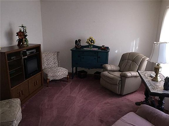 4th image of 4621 Marissa Dr