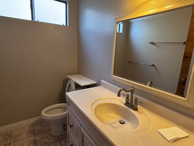 1507 Valleda Ln — Photo 8