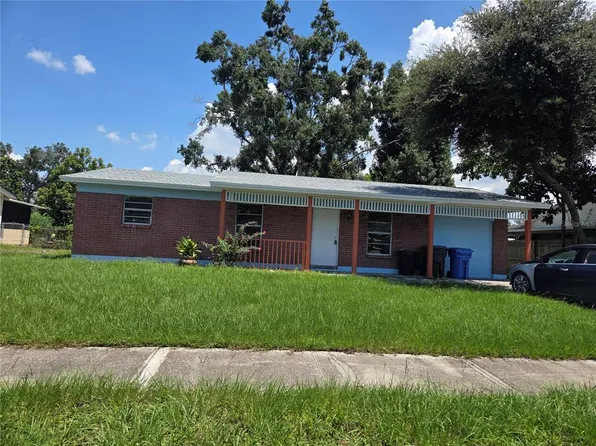 8530 Blue Ridge Dr, Tampa, FL 33619