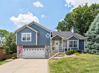 1548 S 105th Ct, Edwardsville, KS 66111